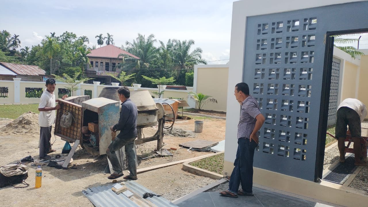 Jasa penyedia tukang dan molen oleh SN Studio Arsitektur, tenaga kerja berpengalaman dan peralatan konstruksi berkualitas